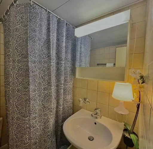 Near Station アパート *